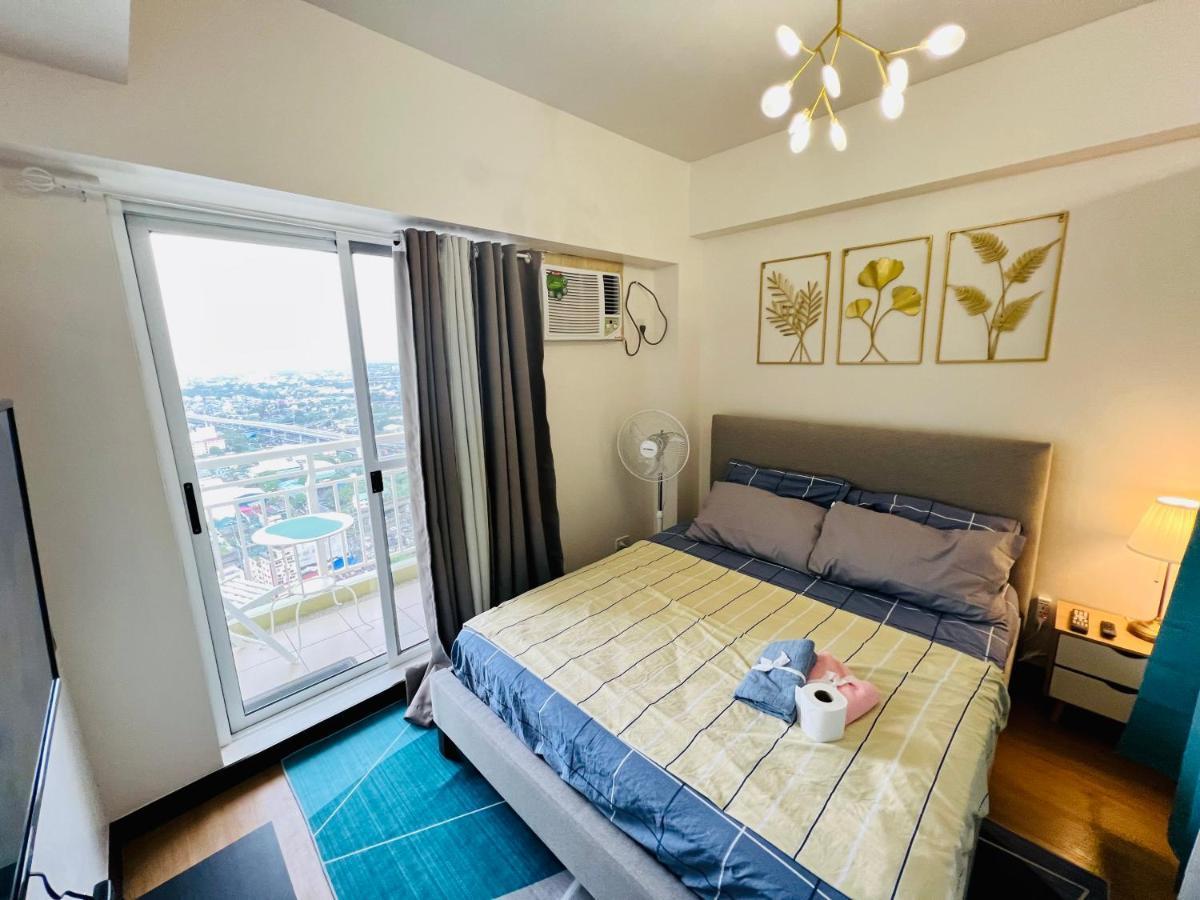 The Celandine By Dmci Homes Caloocan Esterno foto