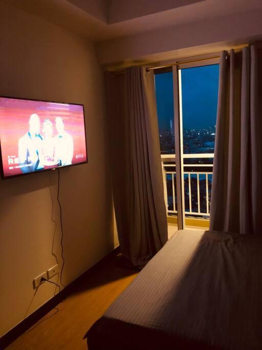 The Celandine By Dmci Homes Caloocan Esterno foto